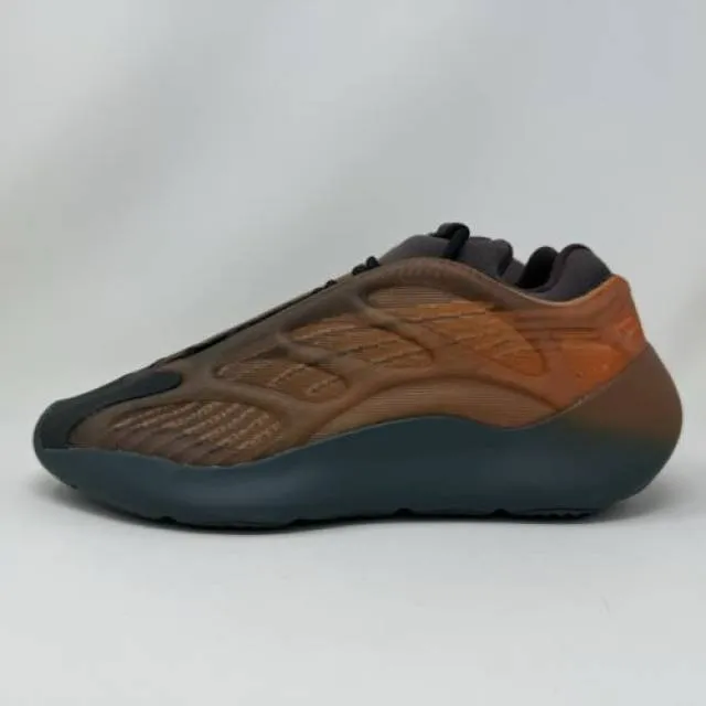 Adidas yeezy 700 v3 copper fade black brown men's size 8 women's size 9.5 gy4109