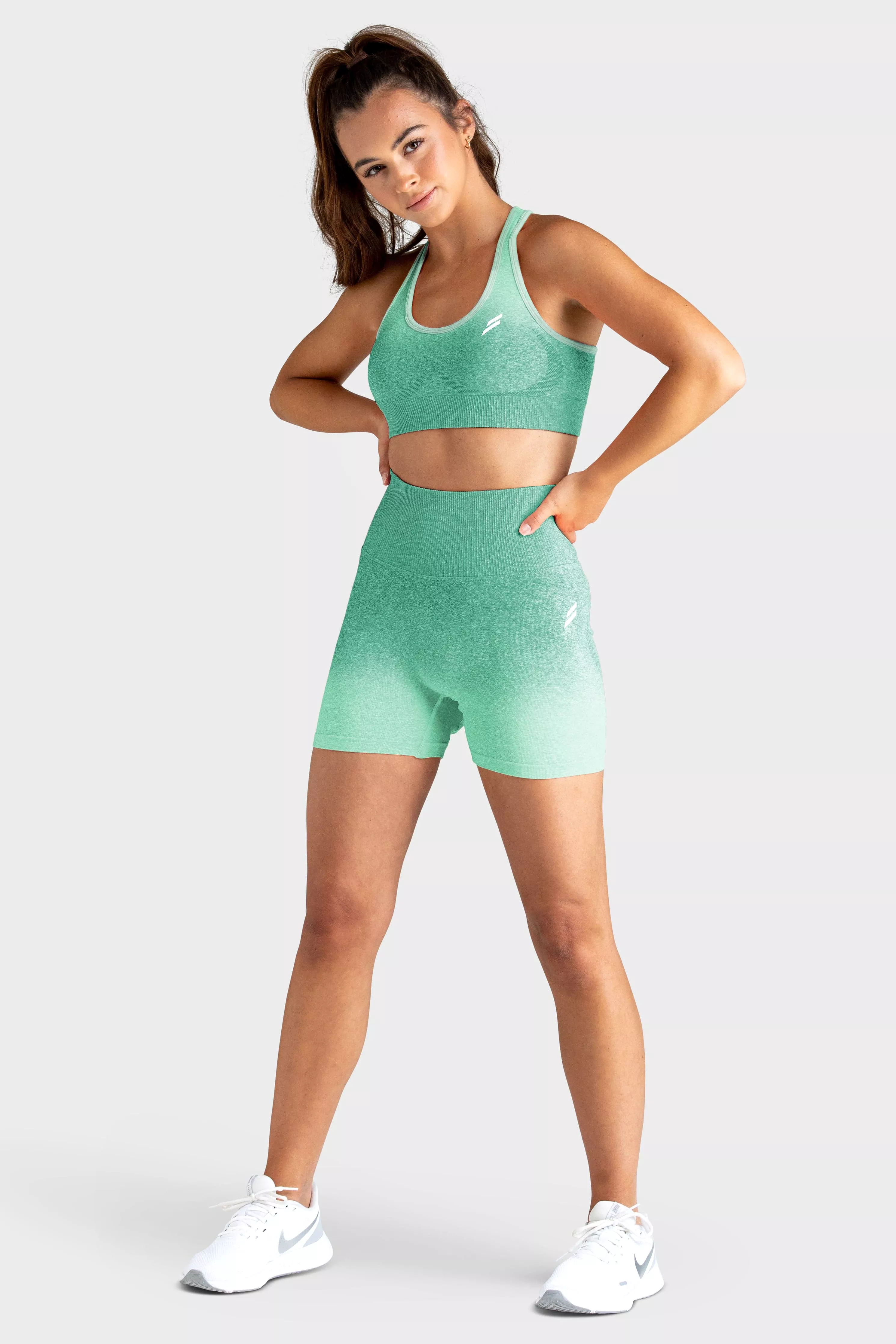 Ombre Scrunch Seamless Shorts - Green