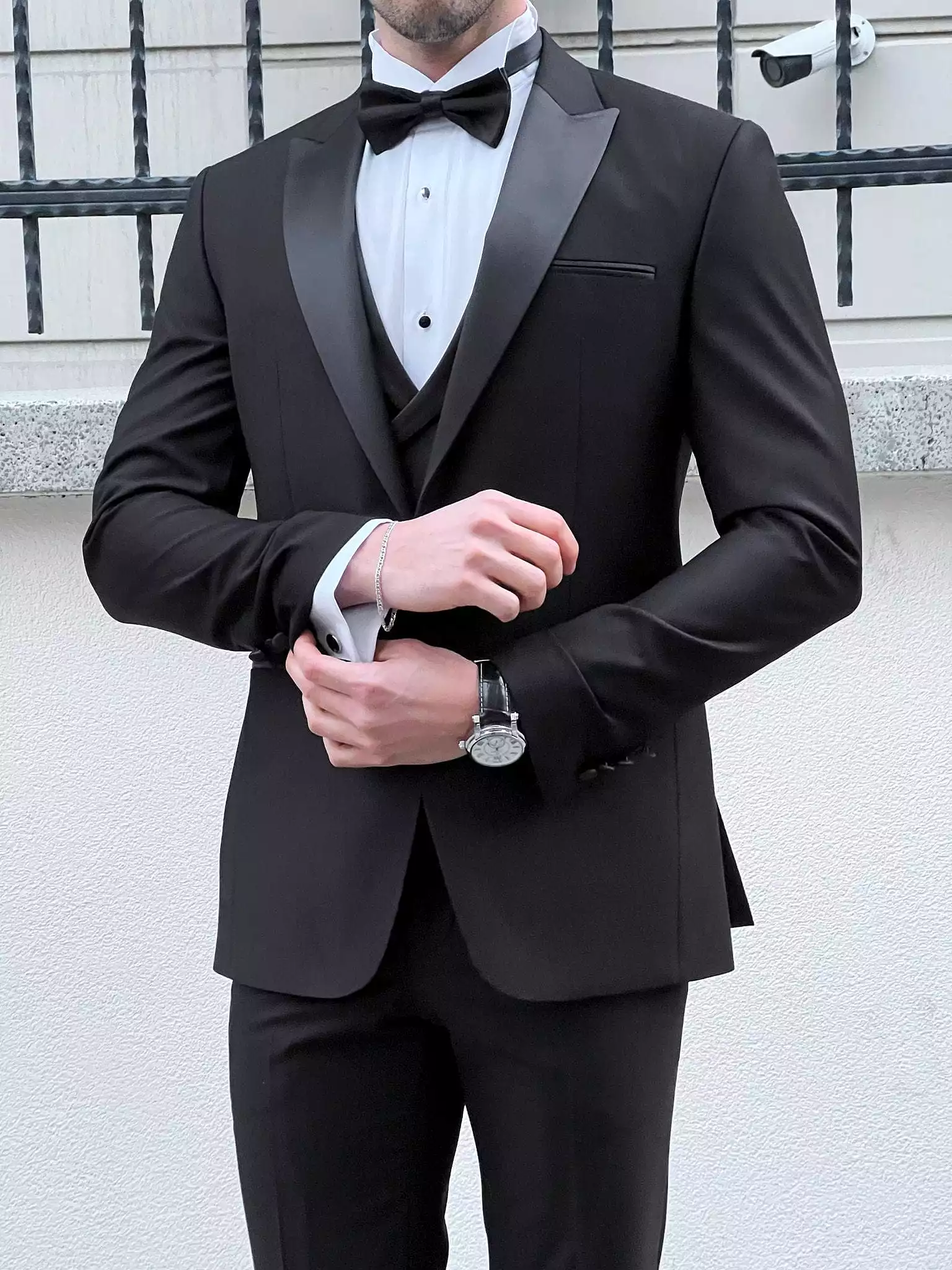 Slim Fit Pointed Collar Double Breasted Black Tuxedo