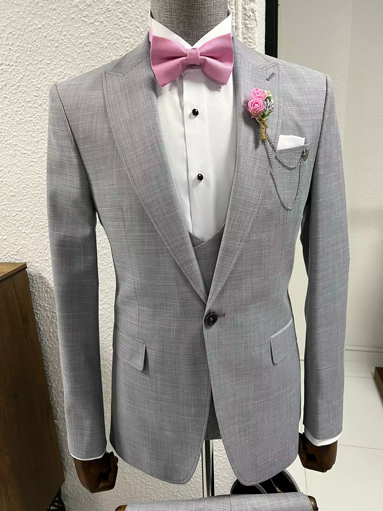 Slim-fit Pointed Collar Gray Tuxedo Vest Suit