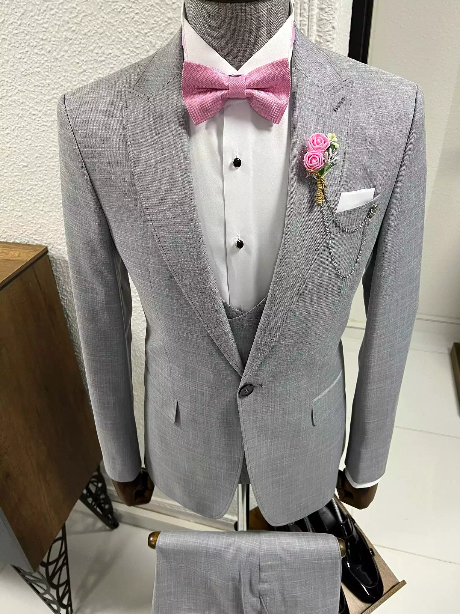 Slim-fit Pointed Collar Gray Tuxedo Vest Suit