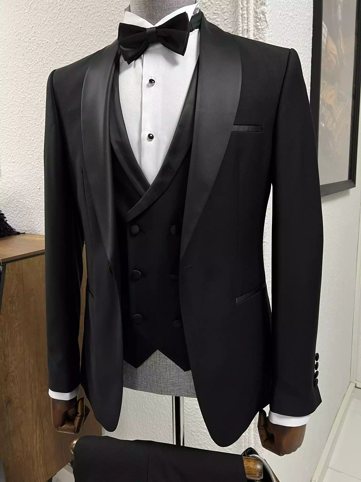 Slim Fit Shawl Collar Black Tuxedo Suit