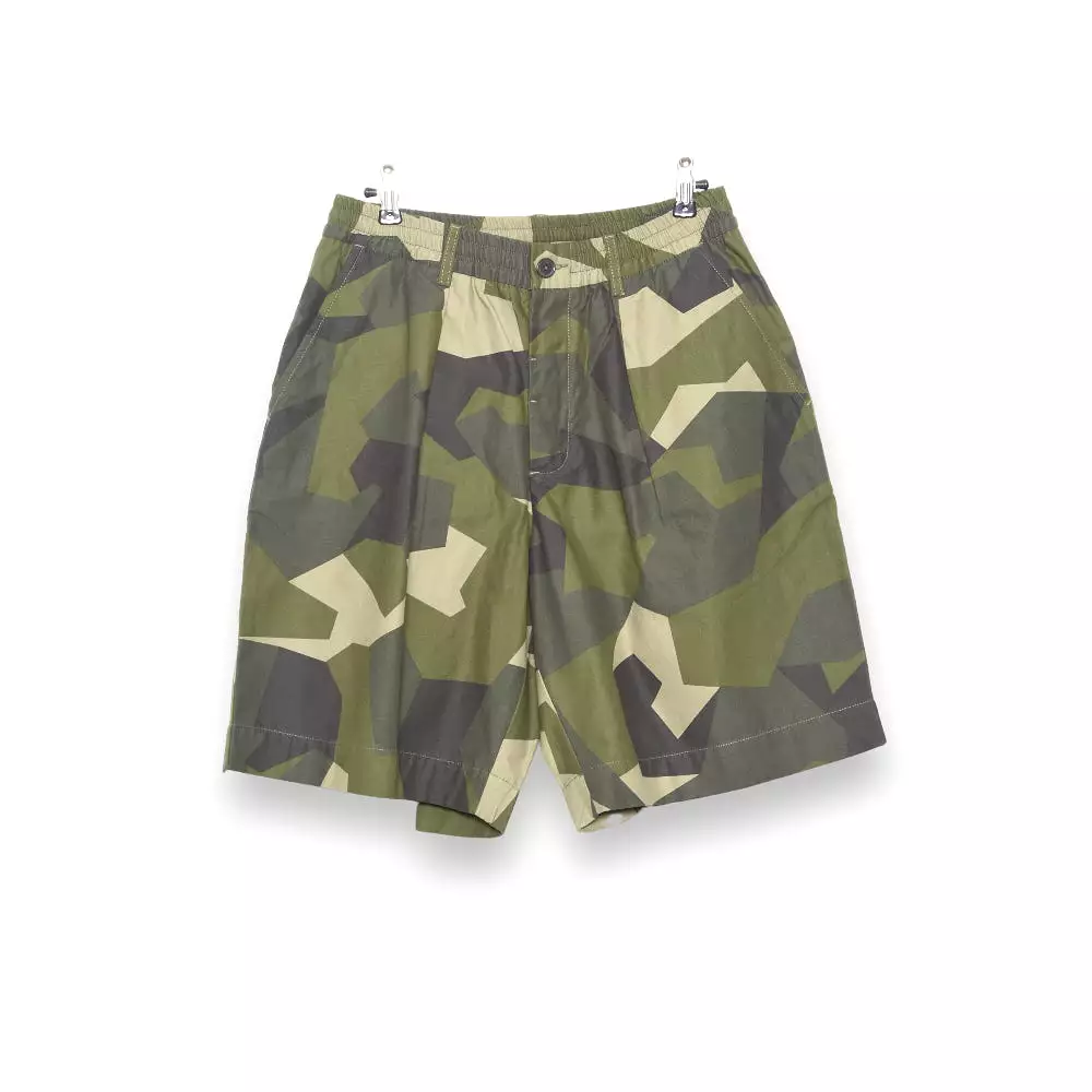 Universal Works Pleated Track Short swedish camo print camo 28151