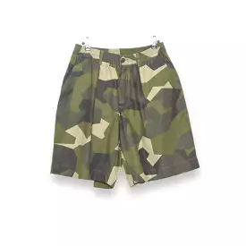 Universal Works Pleated Track Short swedish camo print camo 28151