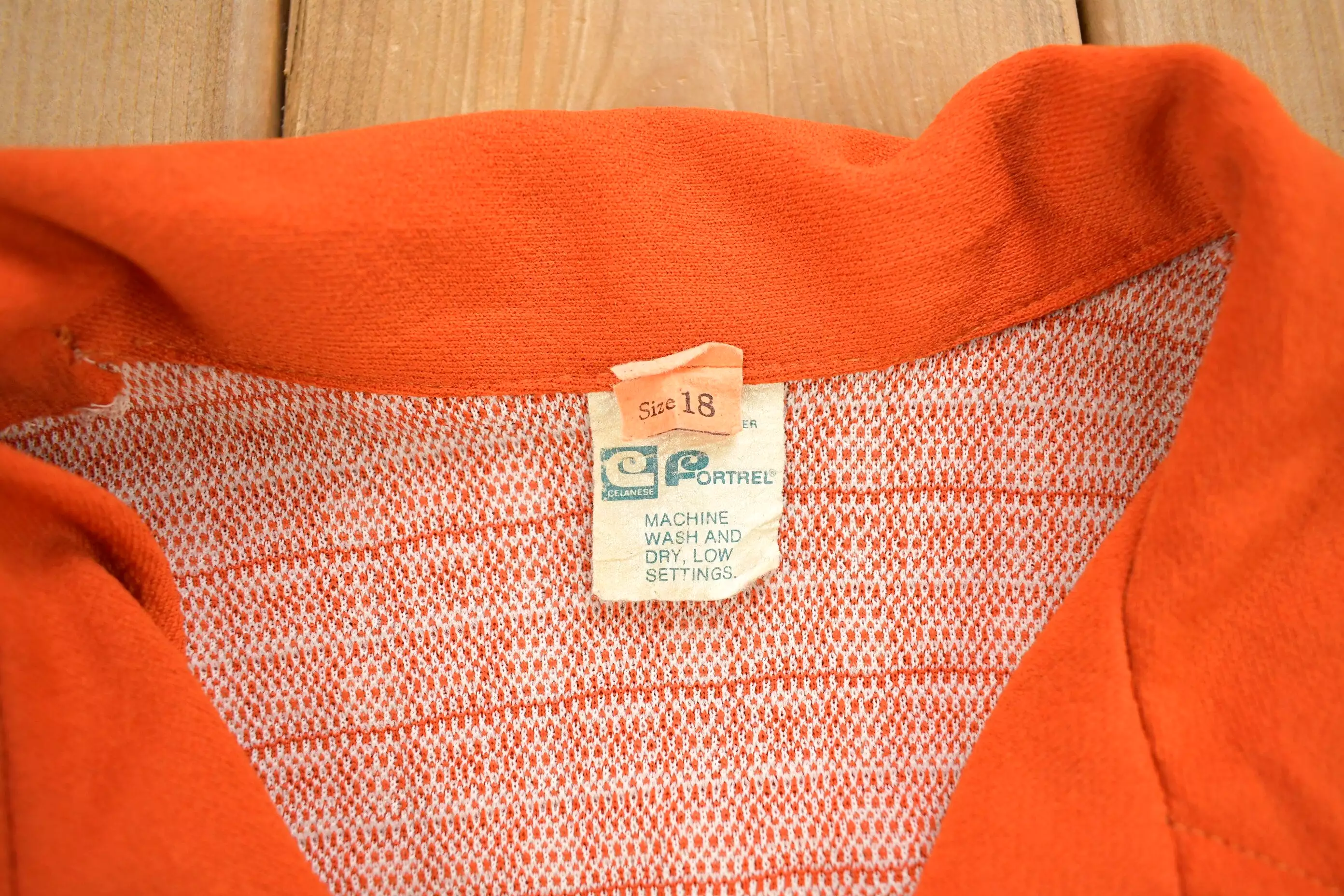 Vintage 1960s Orange Geo Metric Pattern Button Up Overcoat / Blouse / True Vintage / Dagger Collar / Retro Womenswear / 1960s Fa